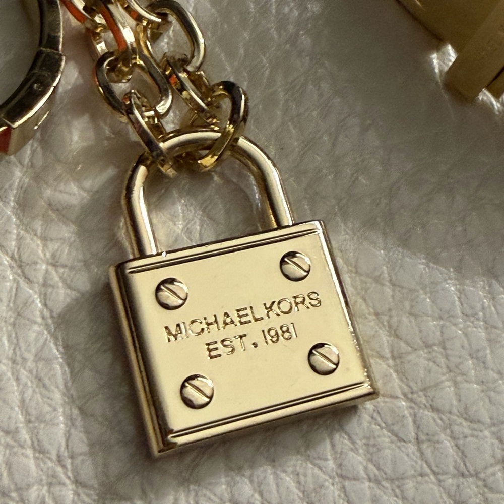 Michael Kors 5 Bangle Bracelets. - image 5